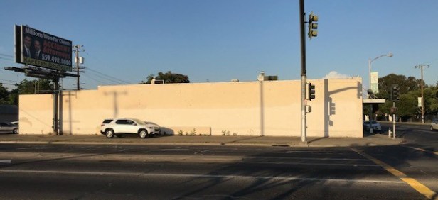 Photo of blank wall on side of business